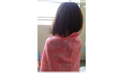 子供たちが描いたイラストを風呂敷に